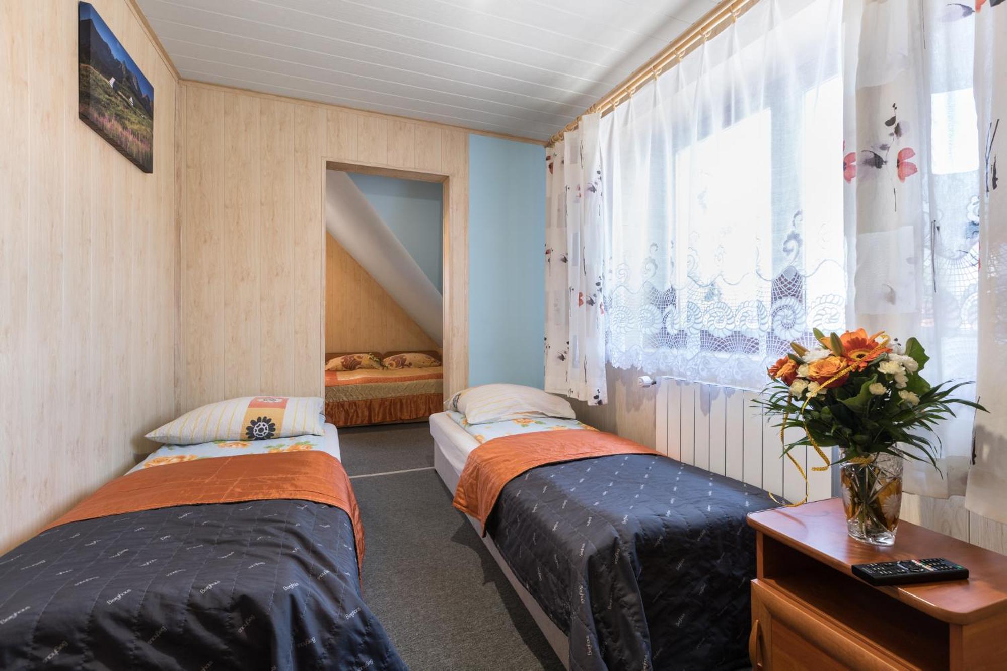 Smyrecek-Centrum Bukowiny Буковина-Татшаньска Экстерьер фото