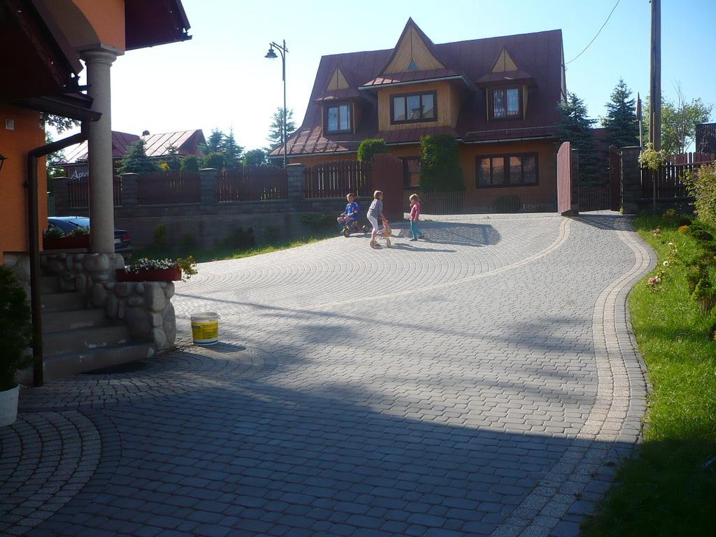 Smyrecek-Centrum Bukowiny Буковина-Татшаньска Экстерьер фото